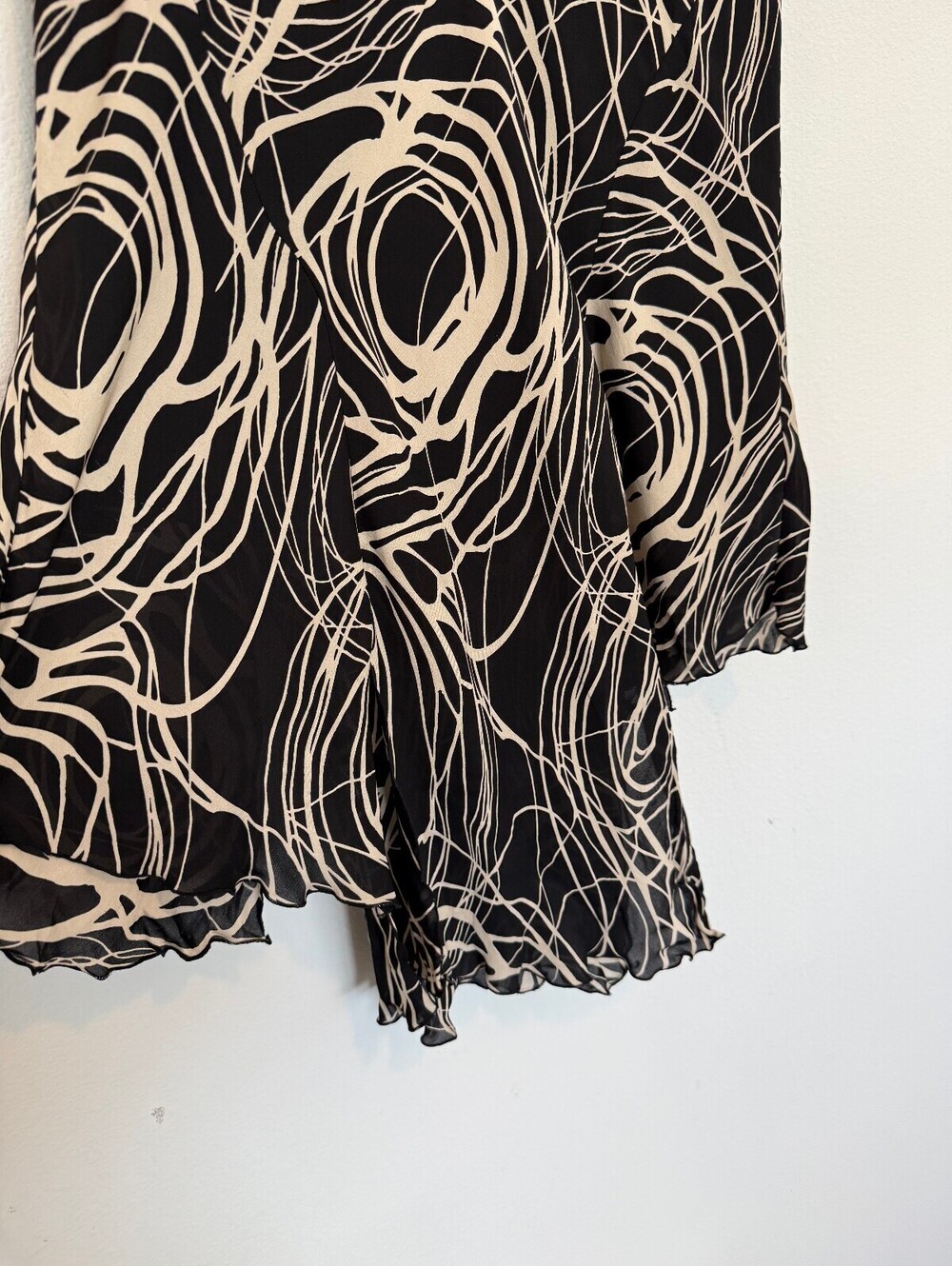 Nygard Collection Black and Beige Abstract Print Silk Skirt Size 16 - Picture 2 of 6